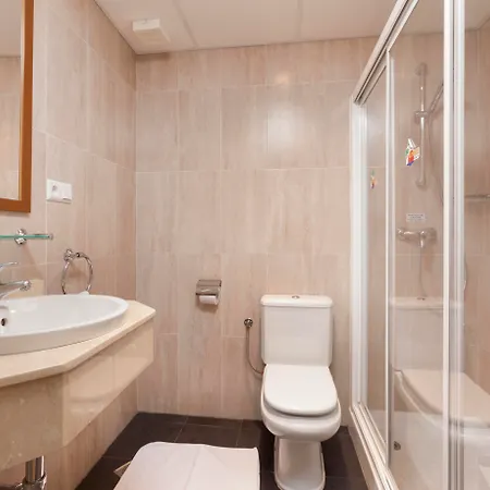 Crown Club Marbella 3*