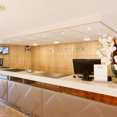 Crown Club Marbella Hotel