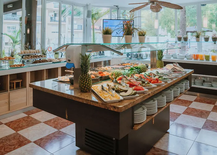 Crown Club Marbella Hotel